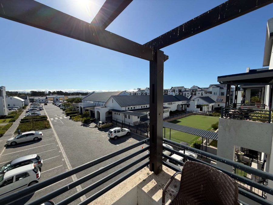 2 Bedroom Property for Sale in Buhrein Western Cape